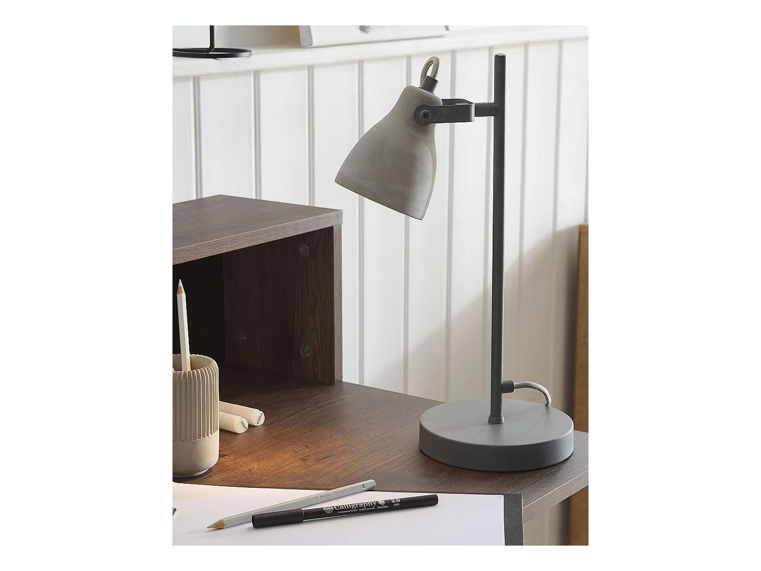 Lampe à poser en béton MISTAGO