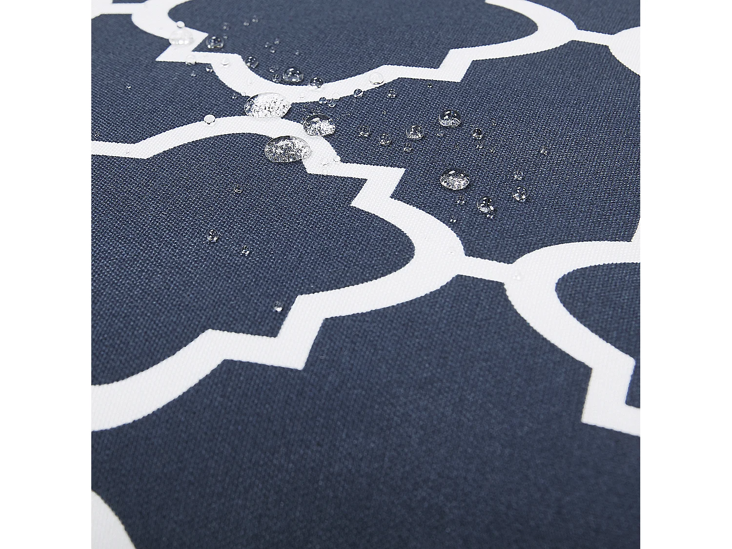 Zestaw 2 poduszek ogrodowych SOFADES Wzór marokańskiej koniczyny 40 x 40 cm Granatowy