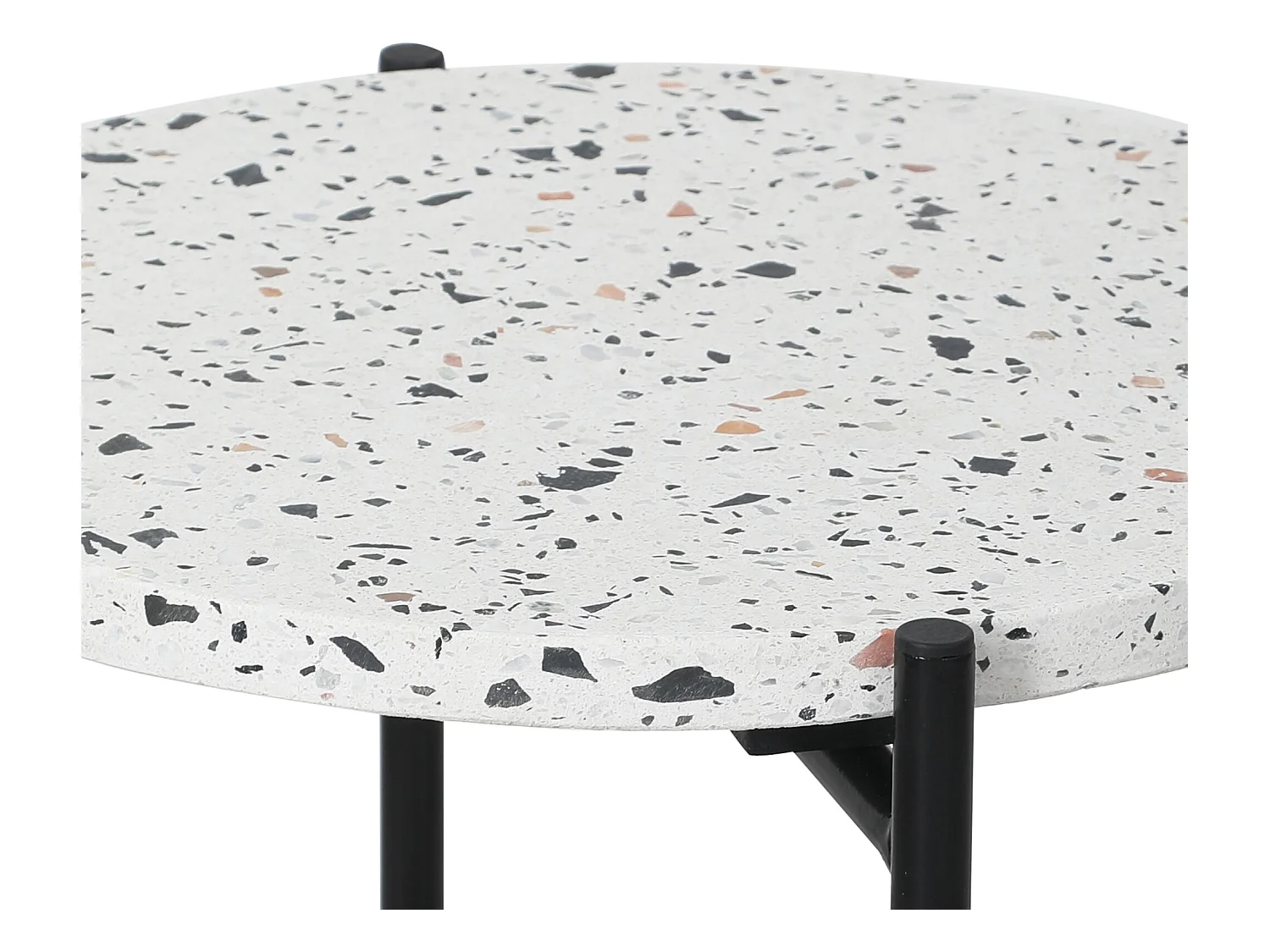 Bijzettafel Yala, ronde terrazzo blad in het wit en zwarte metalen poten.