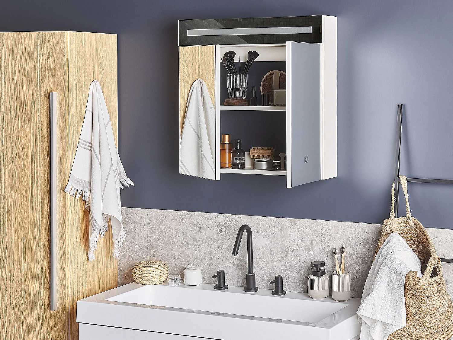 Armoire de toilette murale LED JARAMILLO 60 cm 60 cm Blanc