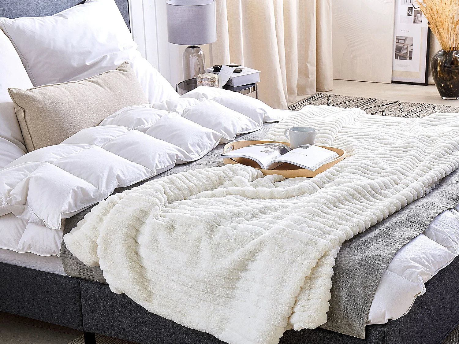 Kuscheldecke ABTEH 180 x 220 cm Cremeweiss