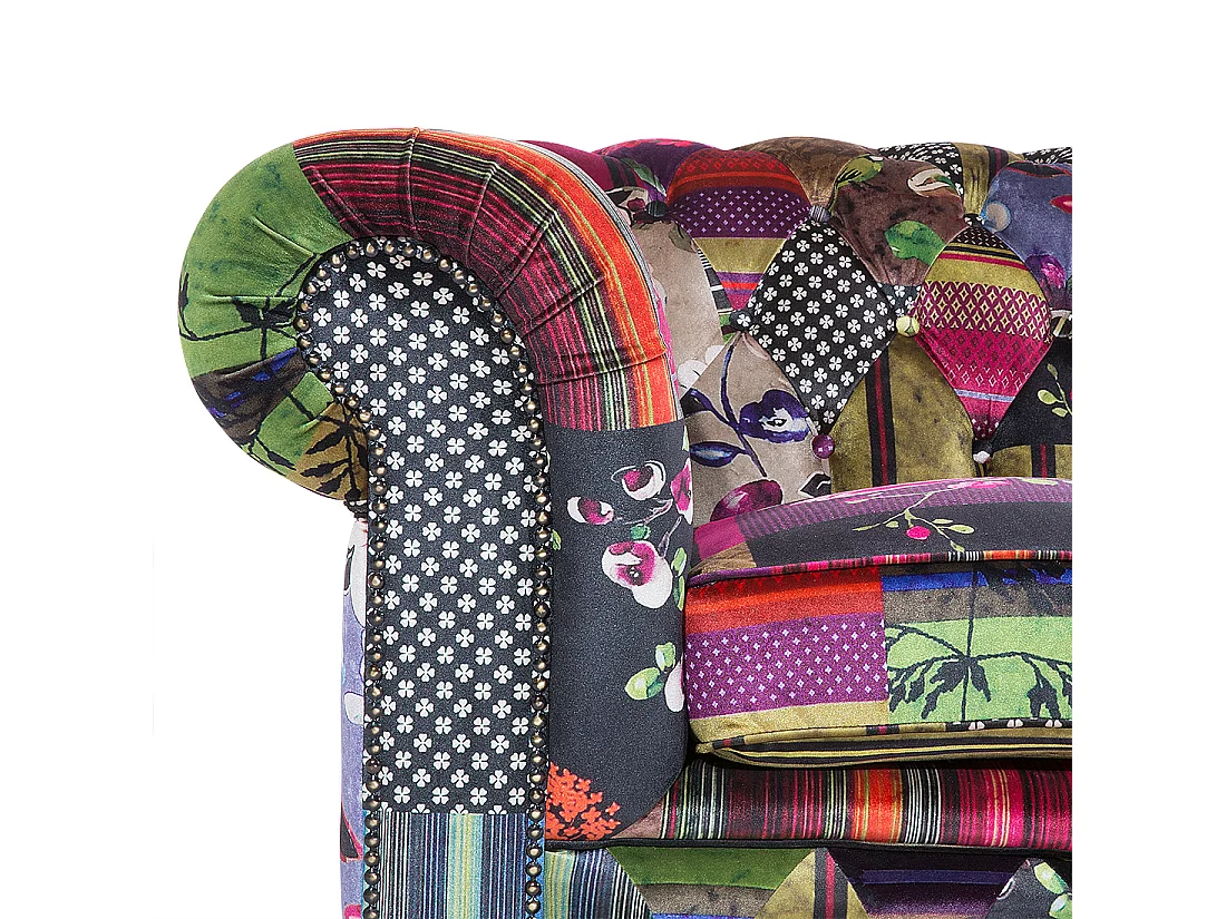 Sofa im englischen Stil Polsterbezug Patchwork bunt rosa Chesterfield