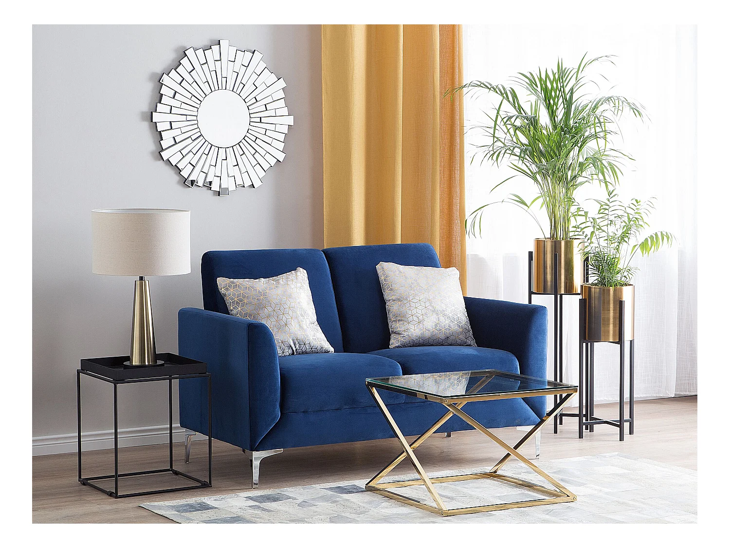 2-Sitzer Sofa Samt blau mit silbernen Metallfüßen dicke Sitzkissen Fenes