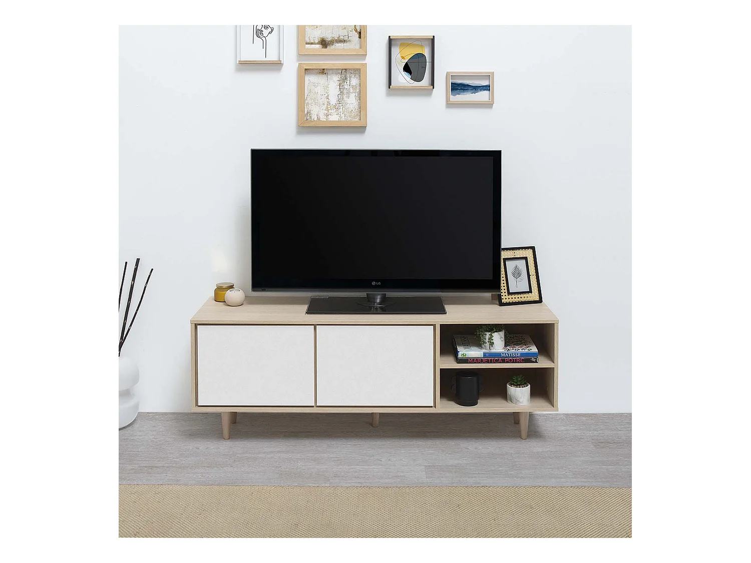 Szafka RTV Denia z 2 drzwiami i 2 półkami, kolor dąb/biały, 140 cm (szerokość)
