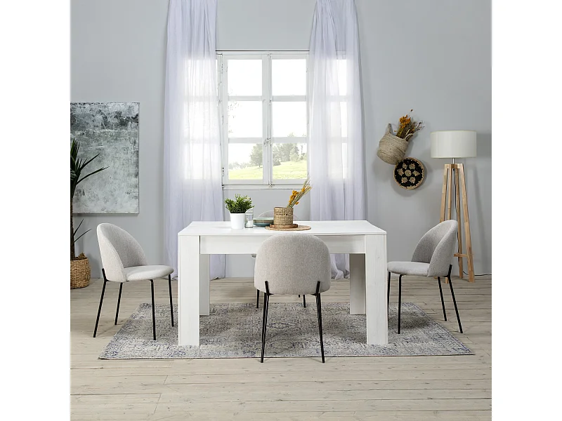 Set van 2 eetkamerstoelen Kenia, bekleed met beige stof, 43 x 47 x 78,5 cm.