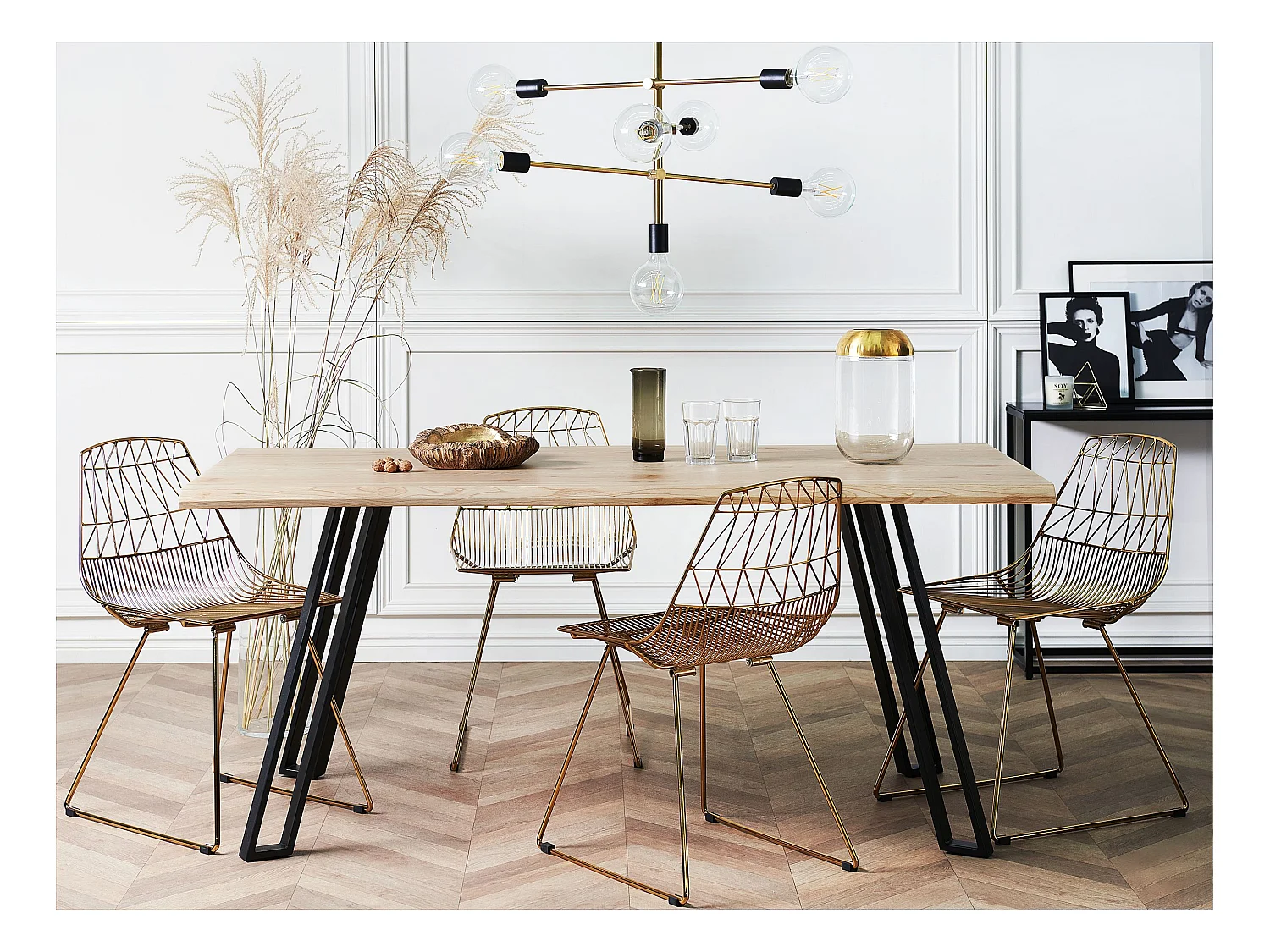 Esstisch heller Holzfarbton/schwarz 180 x 90 cm MDF-Platte minimalistisch Graham