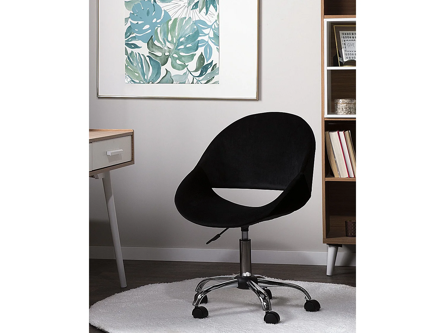 Trendiger Bürostuhl im Retro-Look aus edlem Samt schwarz Selma