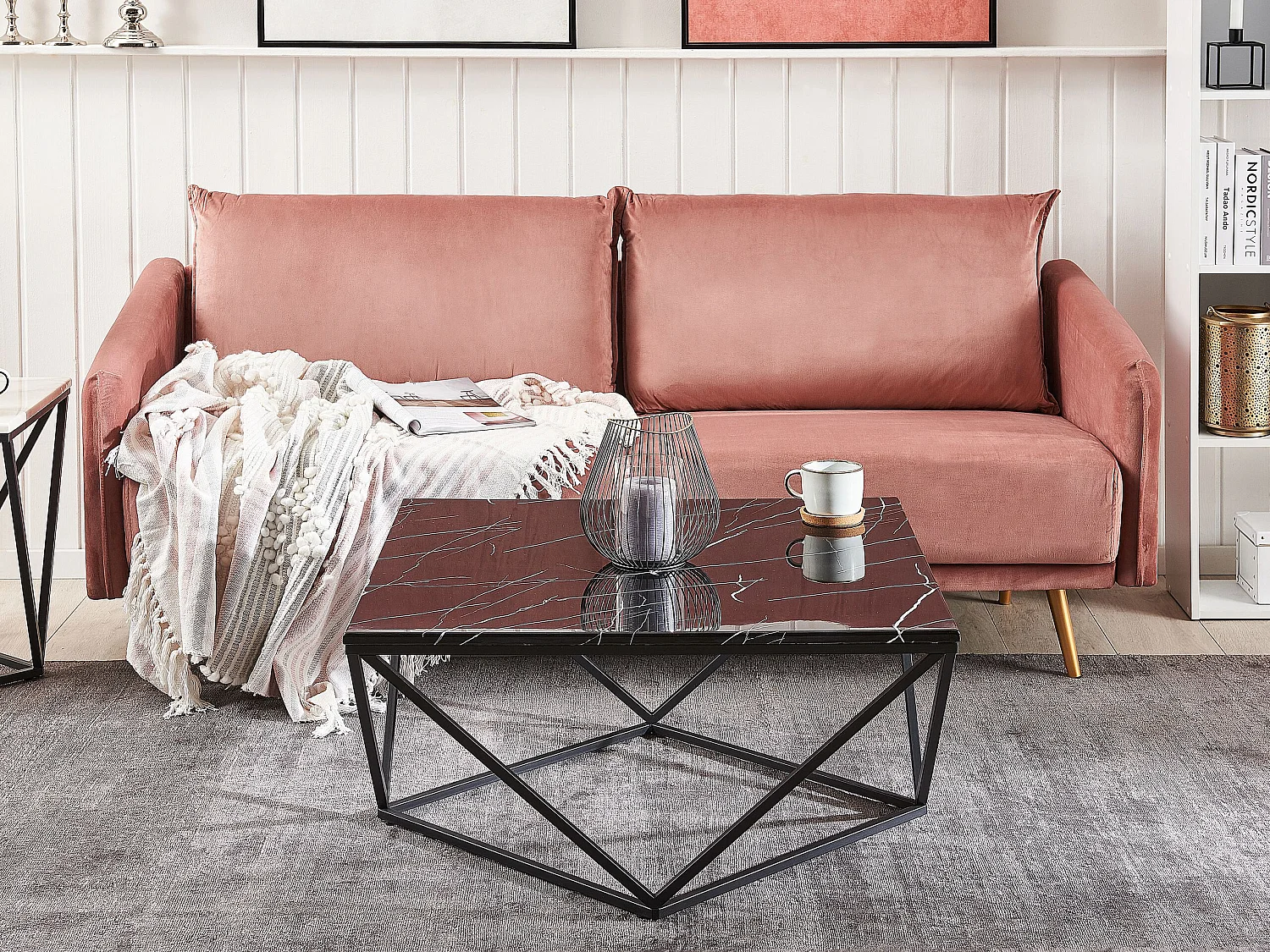 Moderner Couchtisch geometrisch schwarz Marmor Optik mit schwarzen Beinen Malibu