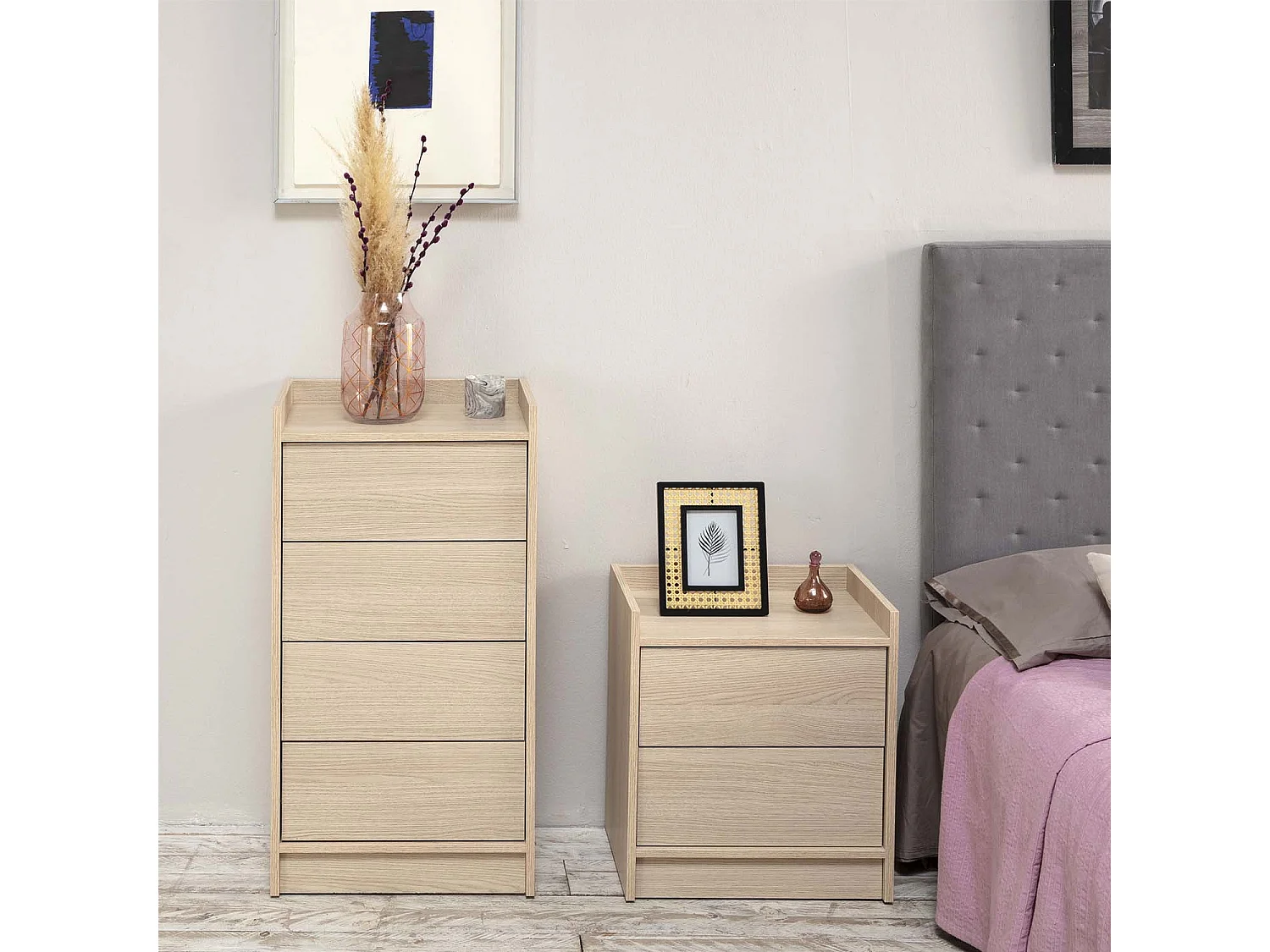 Sinfonier de Noche Moscú 4 cajones, Color Roble, 45 cm (Ancho) 33 cm (Profundo) 91 cm (Altura)