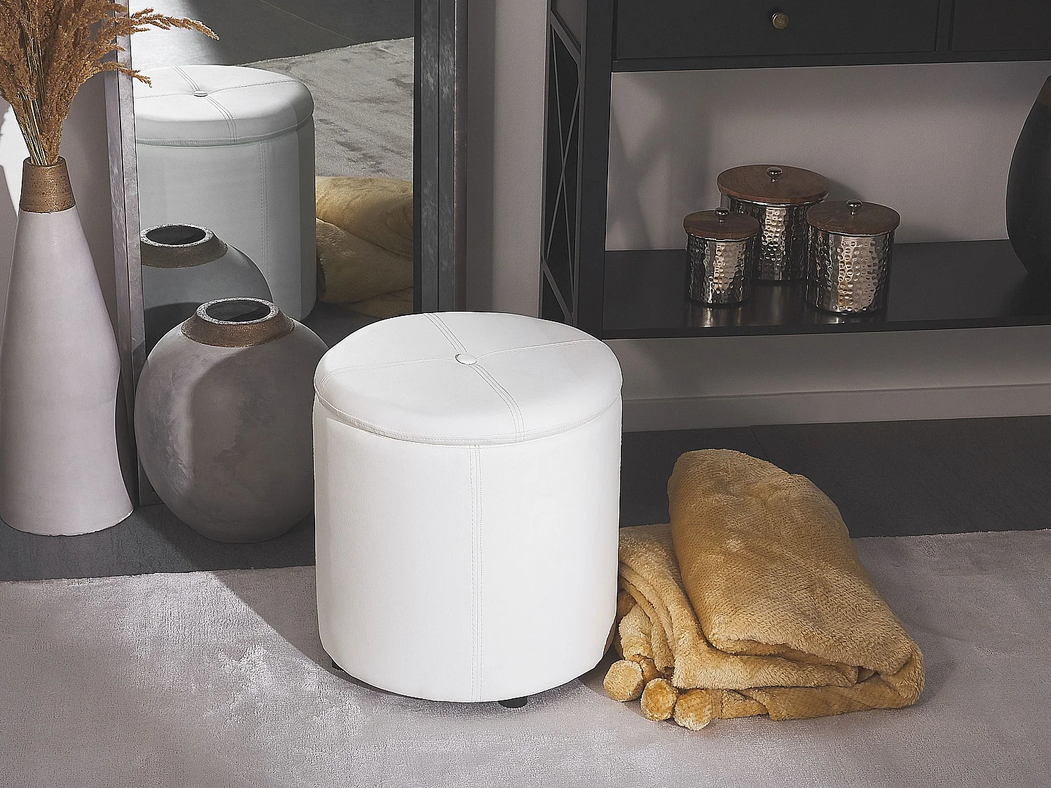 Eleganter Pouf aus Kunstleder in Weiß mit praktischem Stauraum Maryland