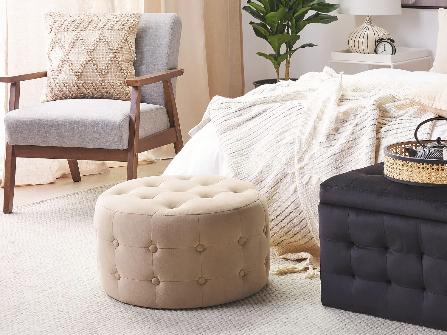 Pouf TAMPA Velours Beige sable 55 cm 55 cm 30 cm