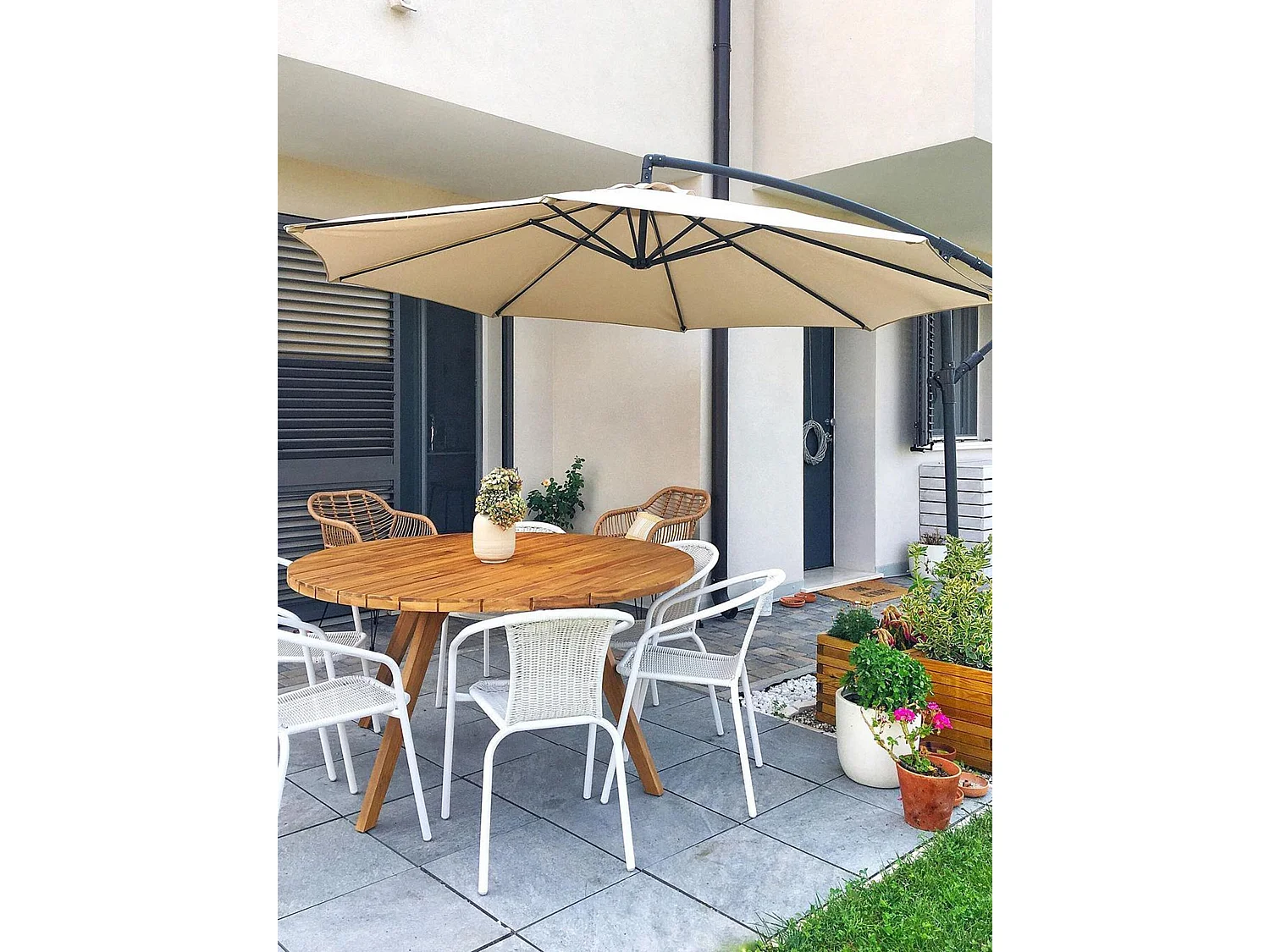 Cantilever parasol 300 cm RAVENNA Lichtbeige