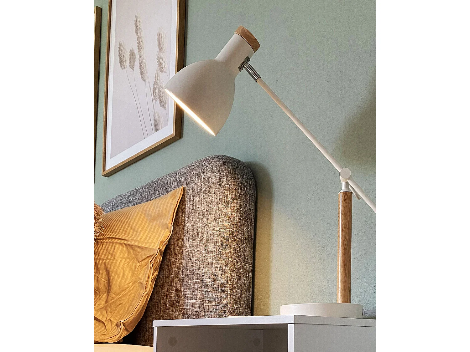 Skandinavische Tischlampe Metall/Holz weiß Peckos