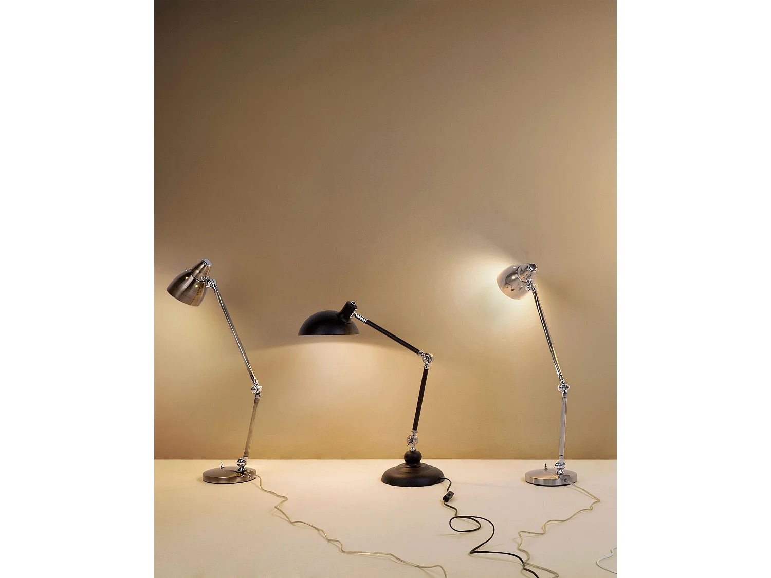 Lampada da scrivania MERAMEC Regolabile Metallo Nero