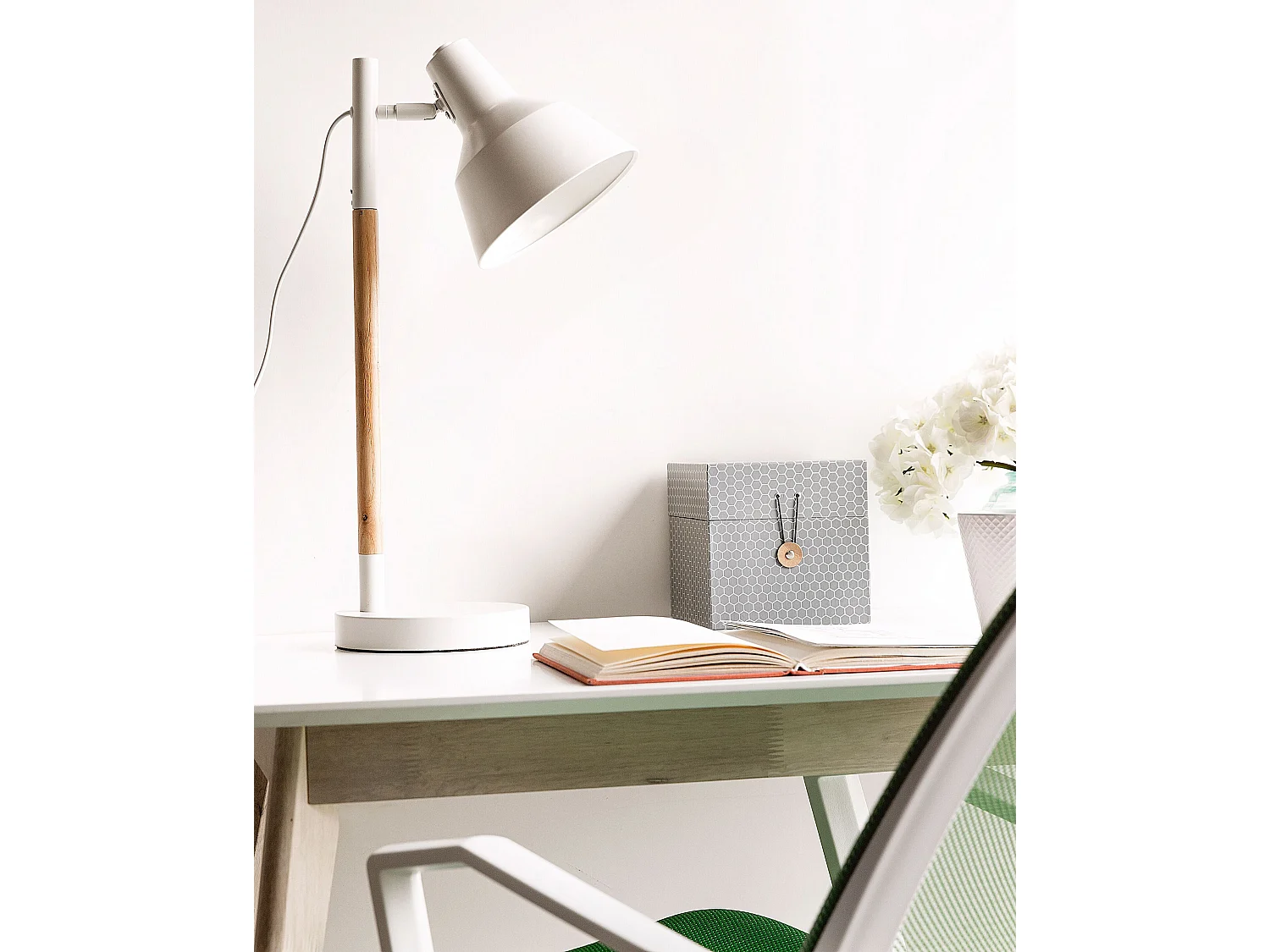 Lámpara de escritorio ALDAN ajustable Metal Blanco