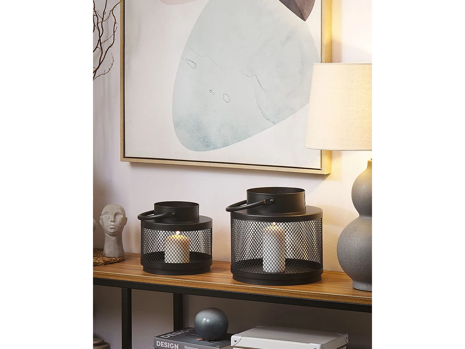 Moderne Laterne schwarz aus Metall 24 cm Metallgitter und Henkel rund Yamdena