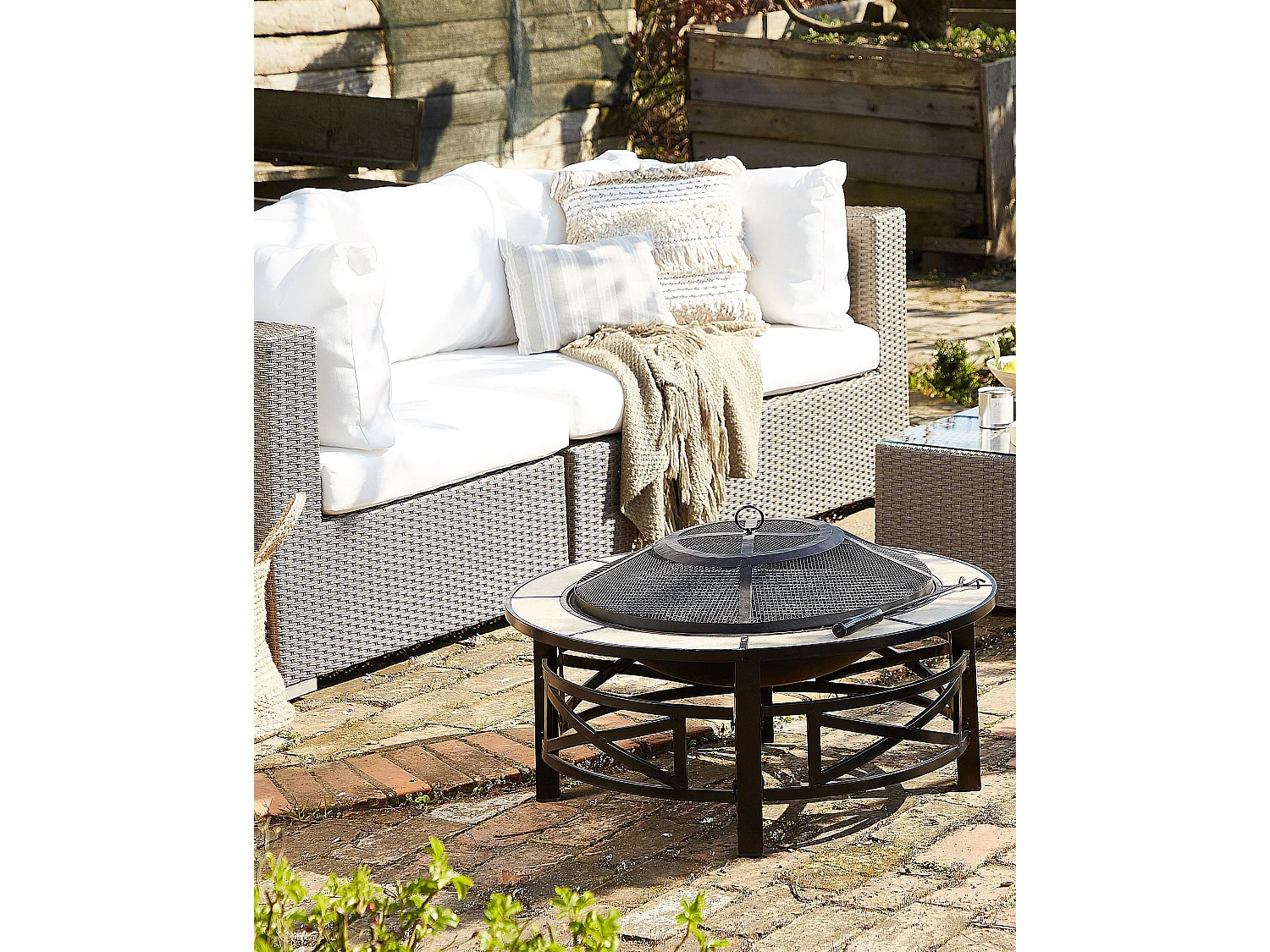 Foyer avec grille HIERRO Métal Noir