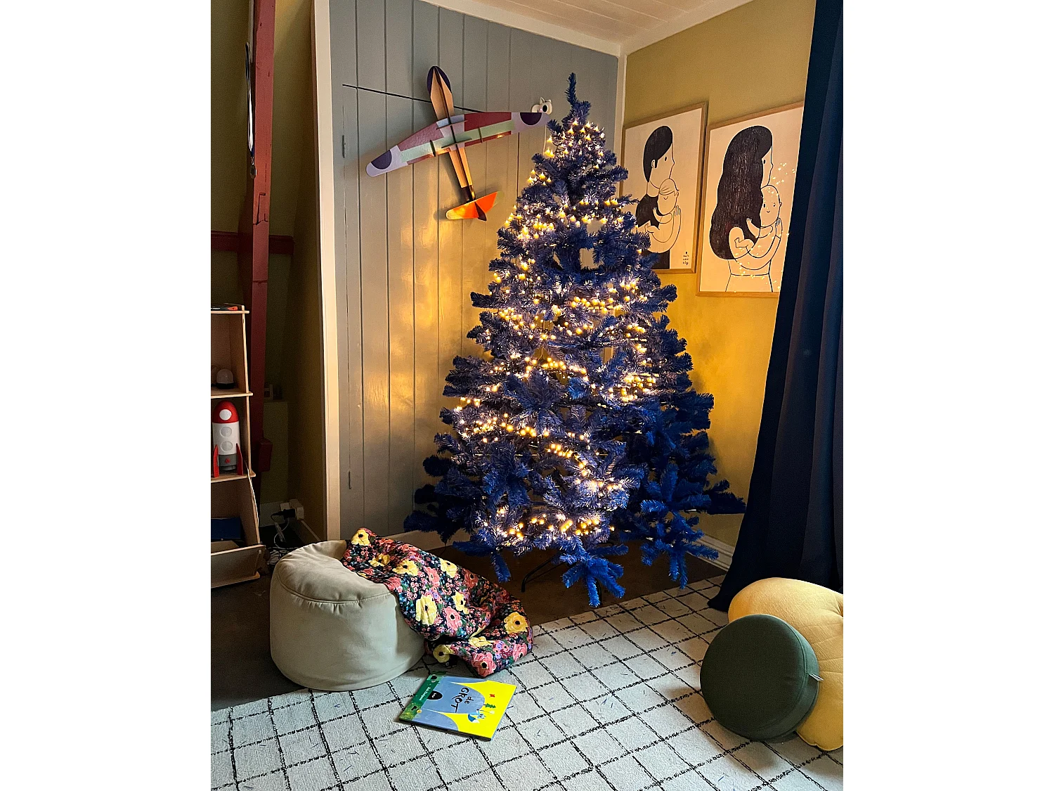 Sapin de Noël 210 cm bleu FARNHAM