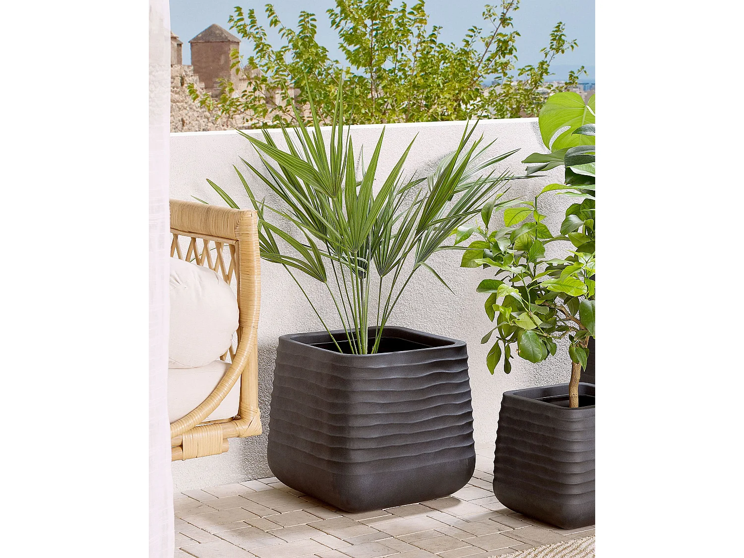 Cache-pot PARIKIA Matériaux synthétiques 28 cm Noir