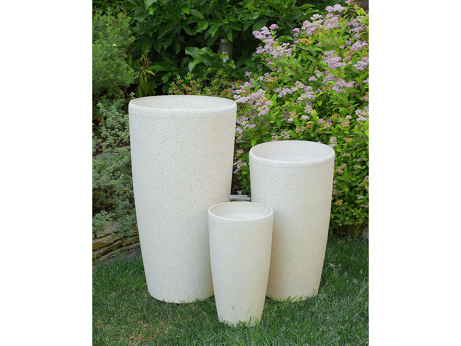 Blumenkübel ABDERA Stein 23 cm Hellbeige