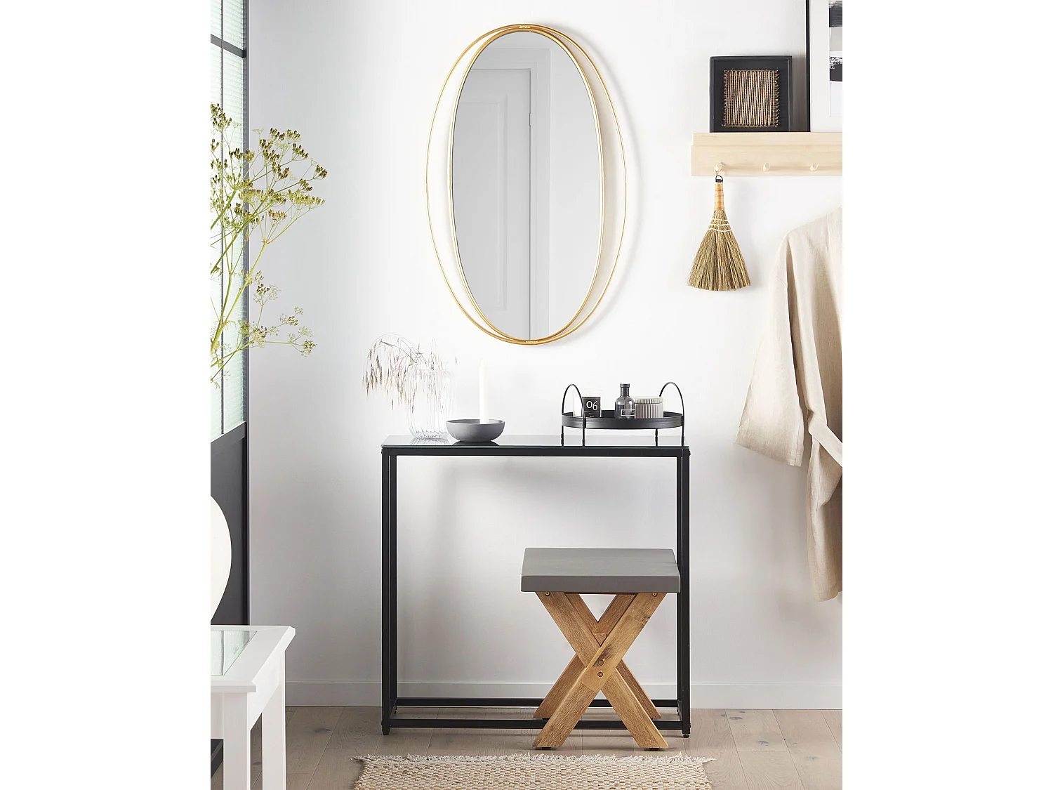 Ovaler Wandspiegel mit goldenem Rahmen 90 x 55 cm Besson