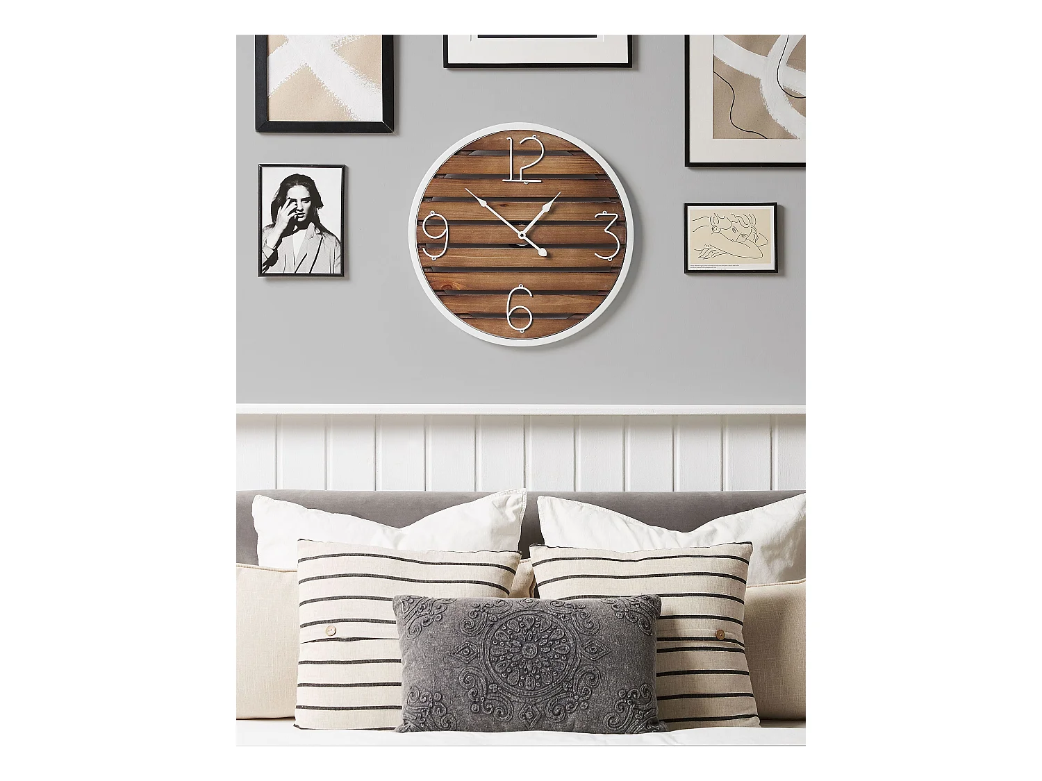 Horloge murale ARRIAGA 50 cm Bois de sapin Marron foncé