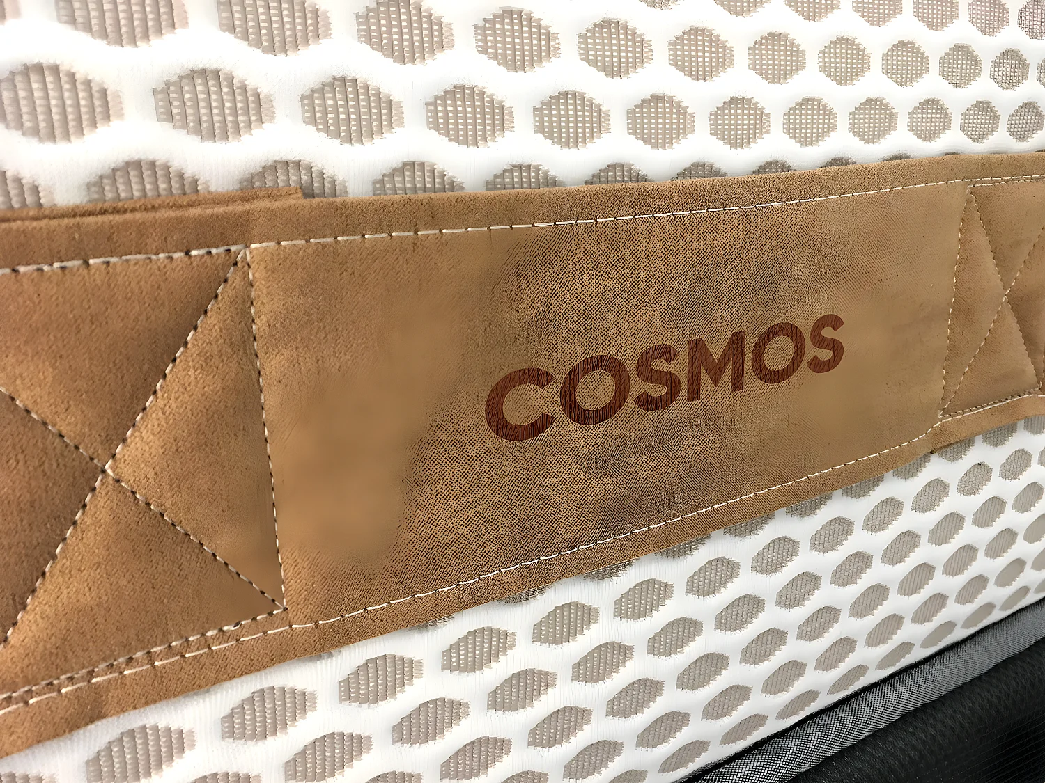 Matelas mousse Cosmos White - 140x200cm - accueil mémoire de forme 50kg/m3 et 12 zones - 28 cm