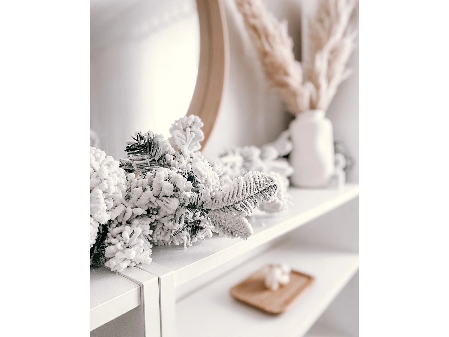Guirlande de Noël LED effet neige 180 cm blanc SUNDO