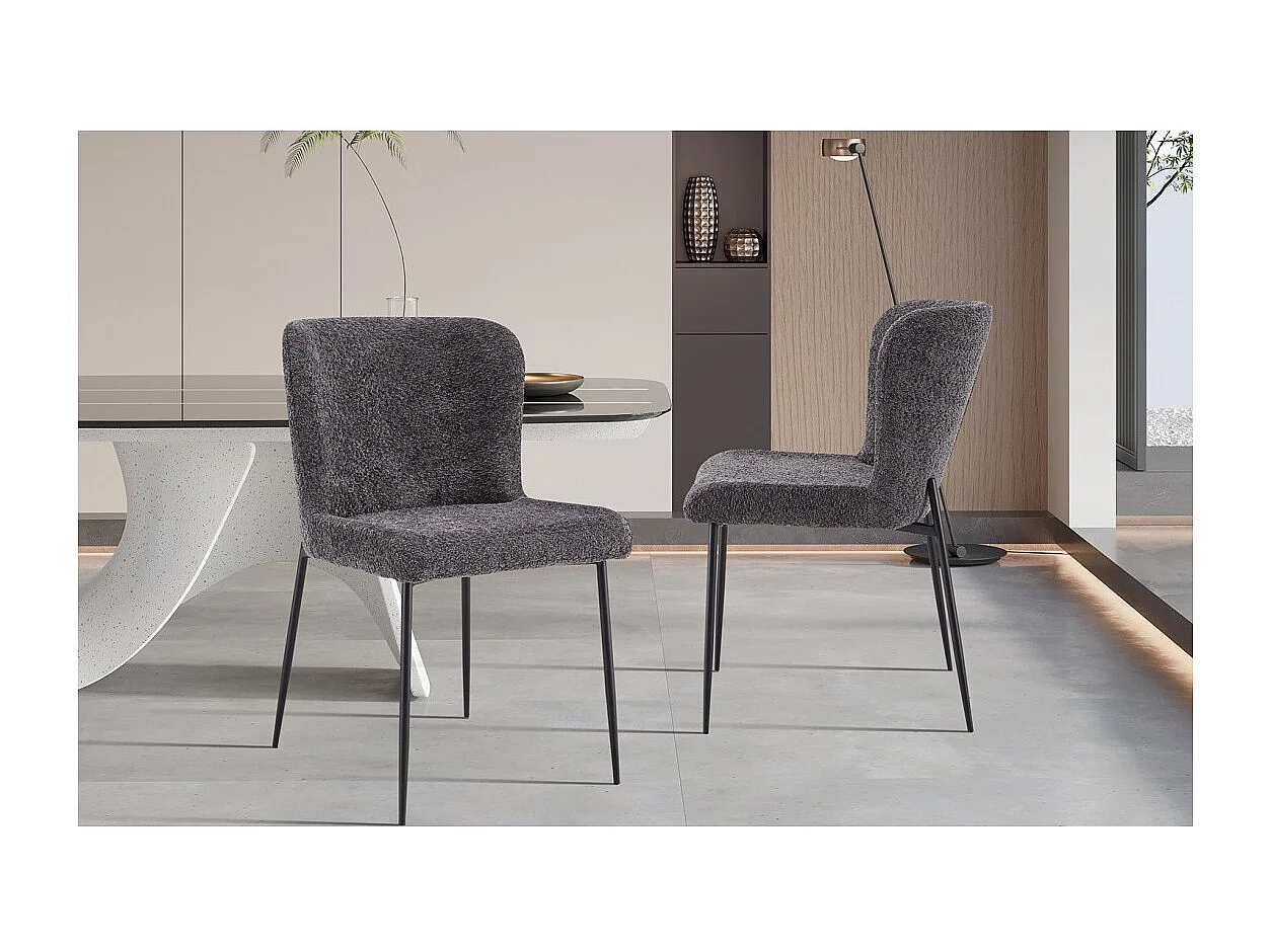 Cadeira estofada Bouclé para sala de jantar na cor Cinza Escuro. Coleção LISE