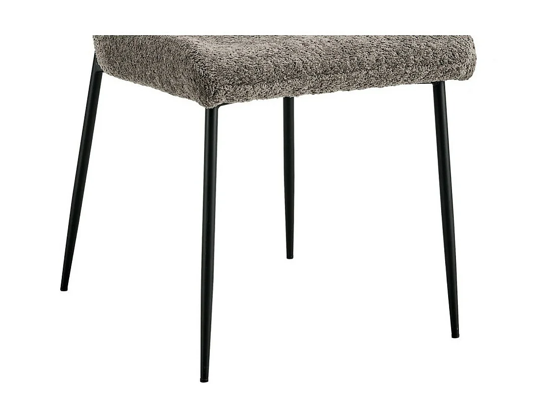 Cadeira revestida em Bouclé para sala de jantar na cor Areia. Coleção LISE