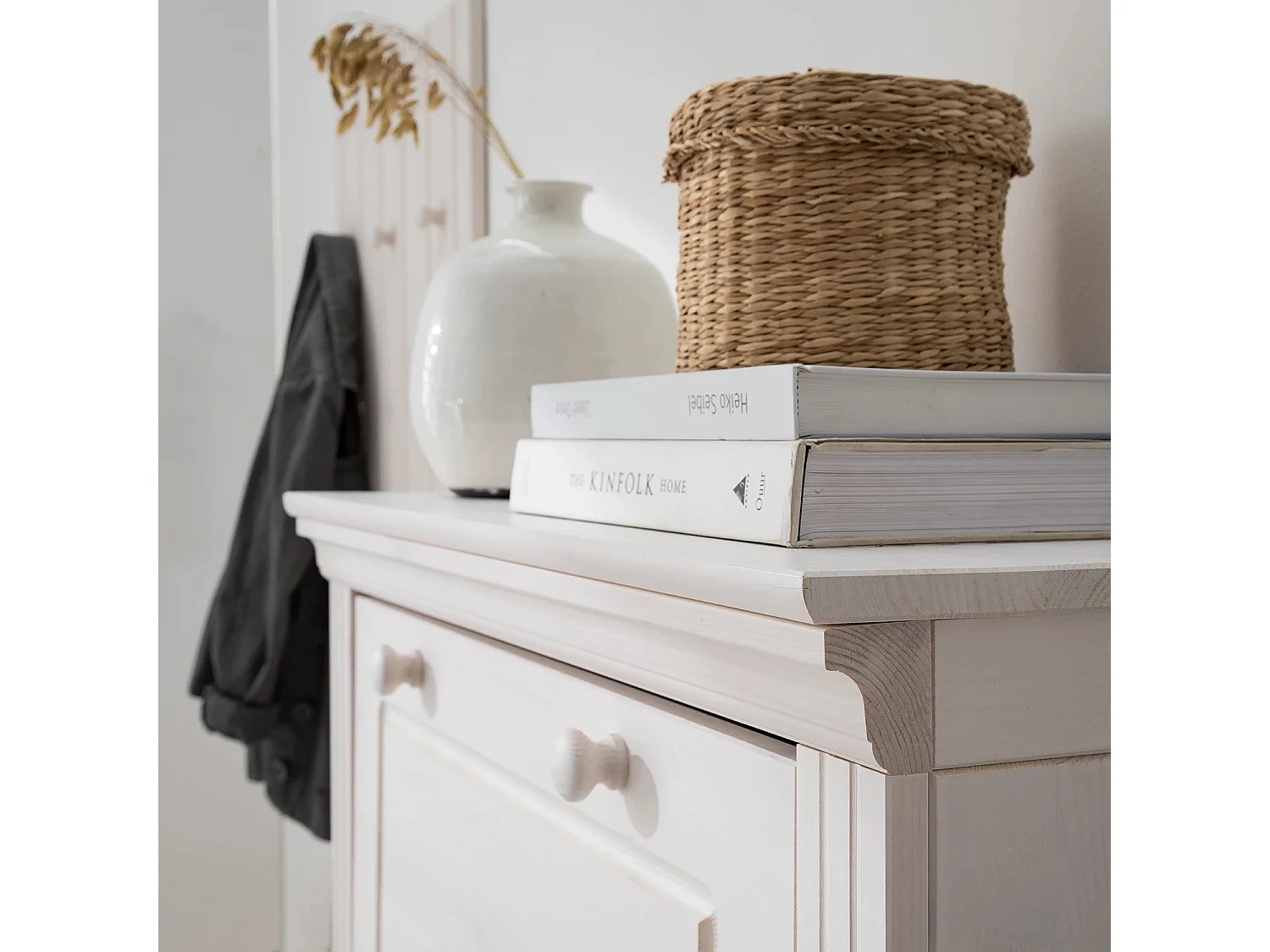 Zapatero de Pino Blanco