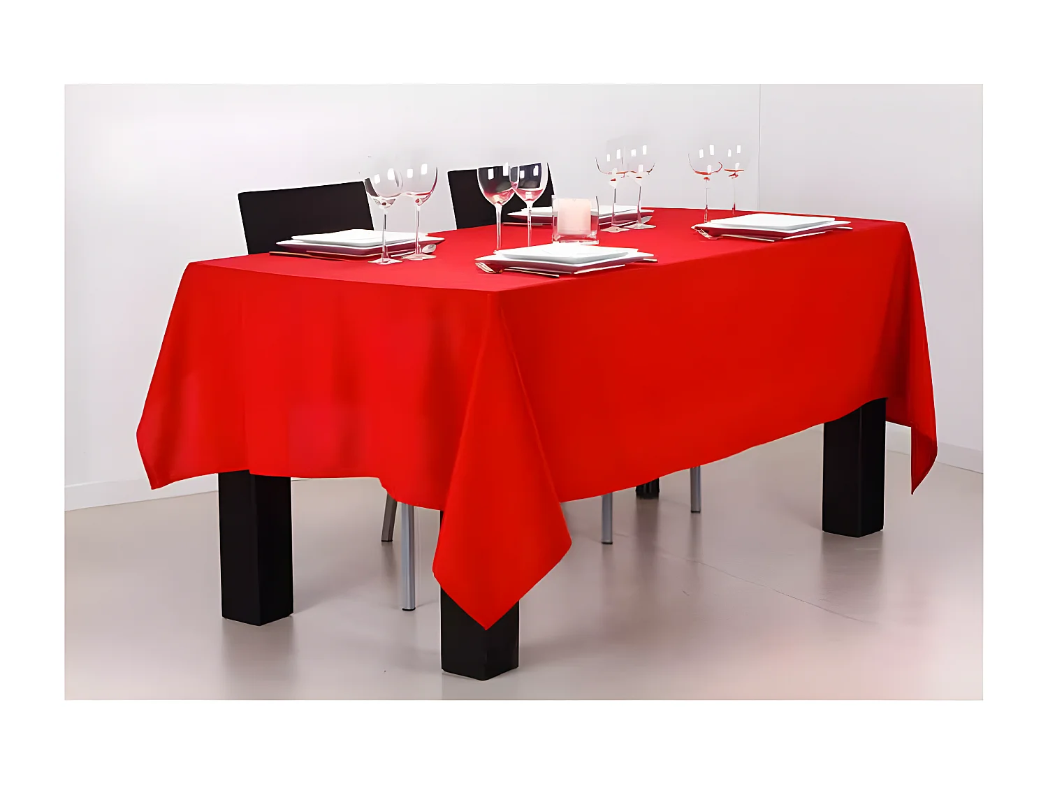 Nappe Antitache "Unie" 140x240cm Rouge