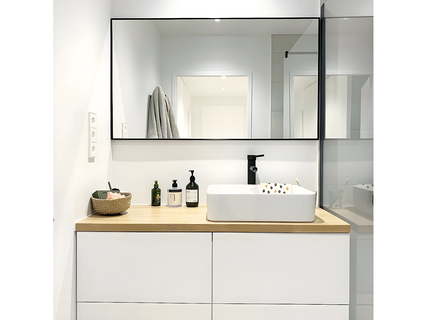 Deco mitigeur lavabo haut noir - Essebagno