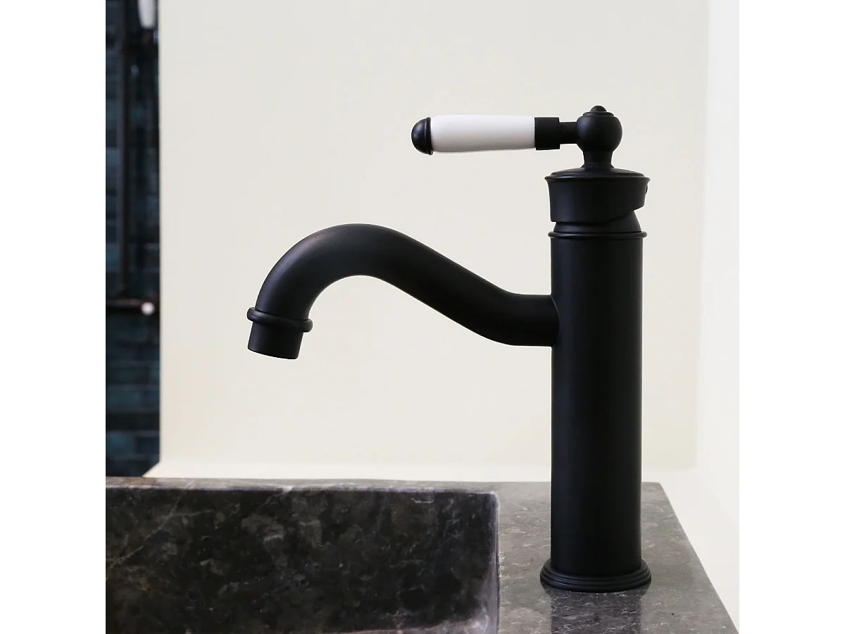 Leeds mitigeur lavabo bas noir - Essebagno