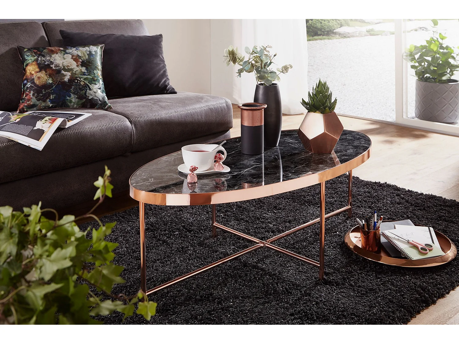 table basse aspect marbre noir table de salon ovale 110 x 56 cm cuivre