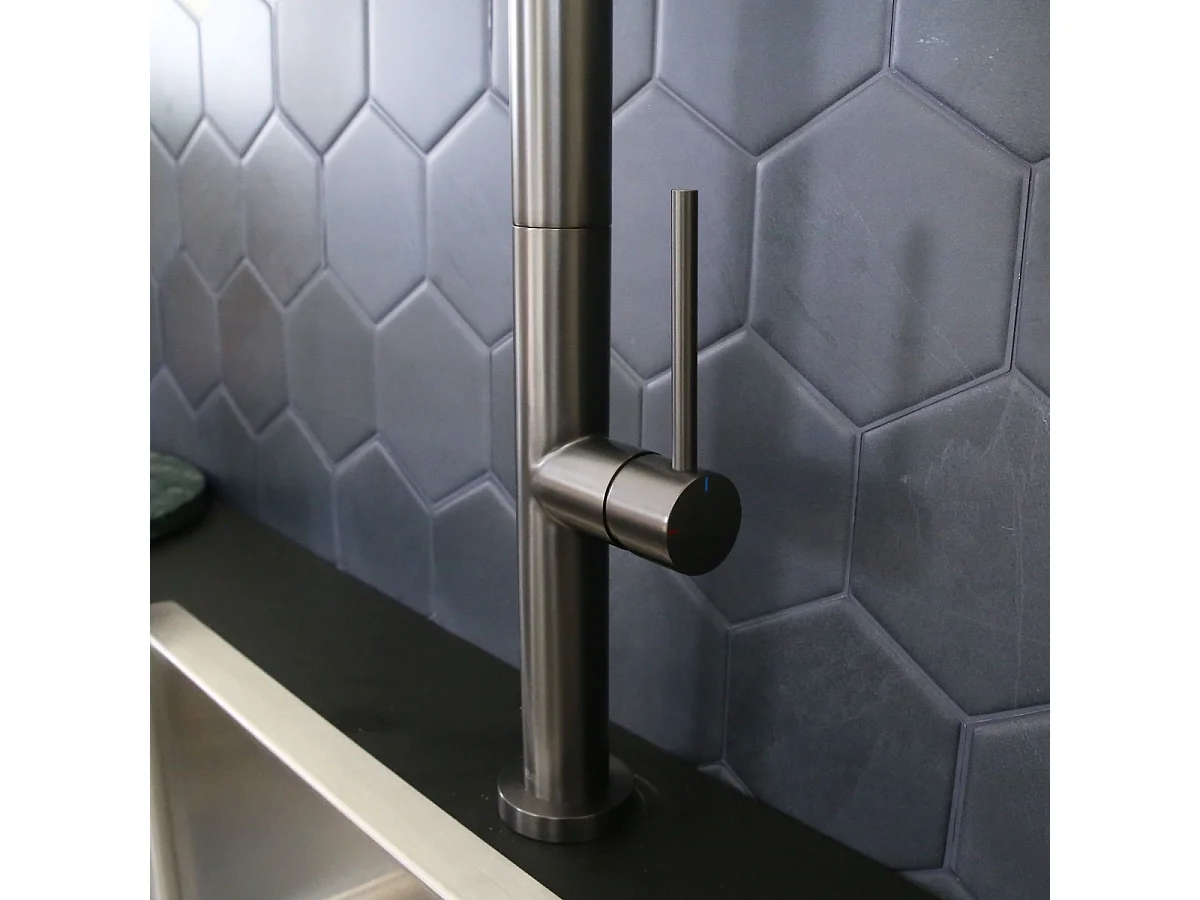 Portofino Mezclador de lavabo con teleducha en gris metalizado Essebagno