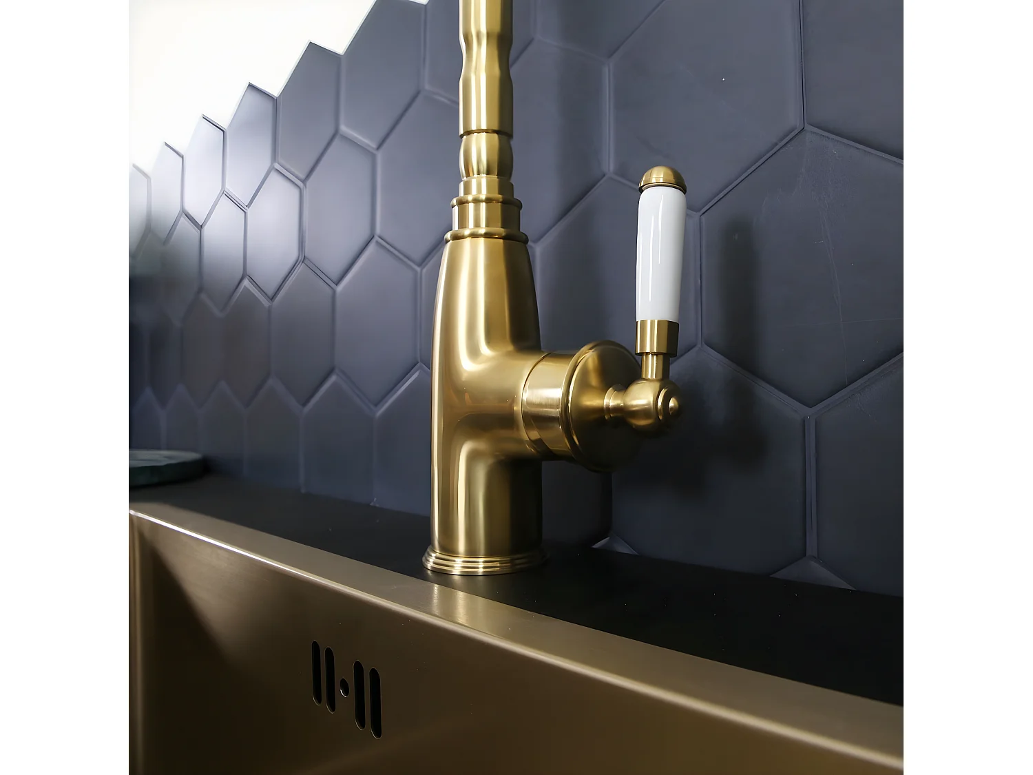 Leeds mitigeur évier or brossé - Essebagno