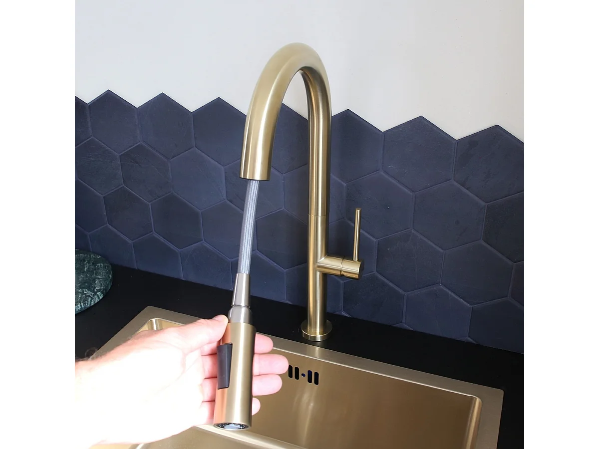 Portofino wastafelmengkraan met uittrekbare handdouche in geborsteld gouden - Essebagno