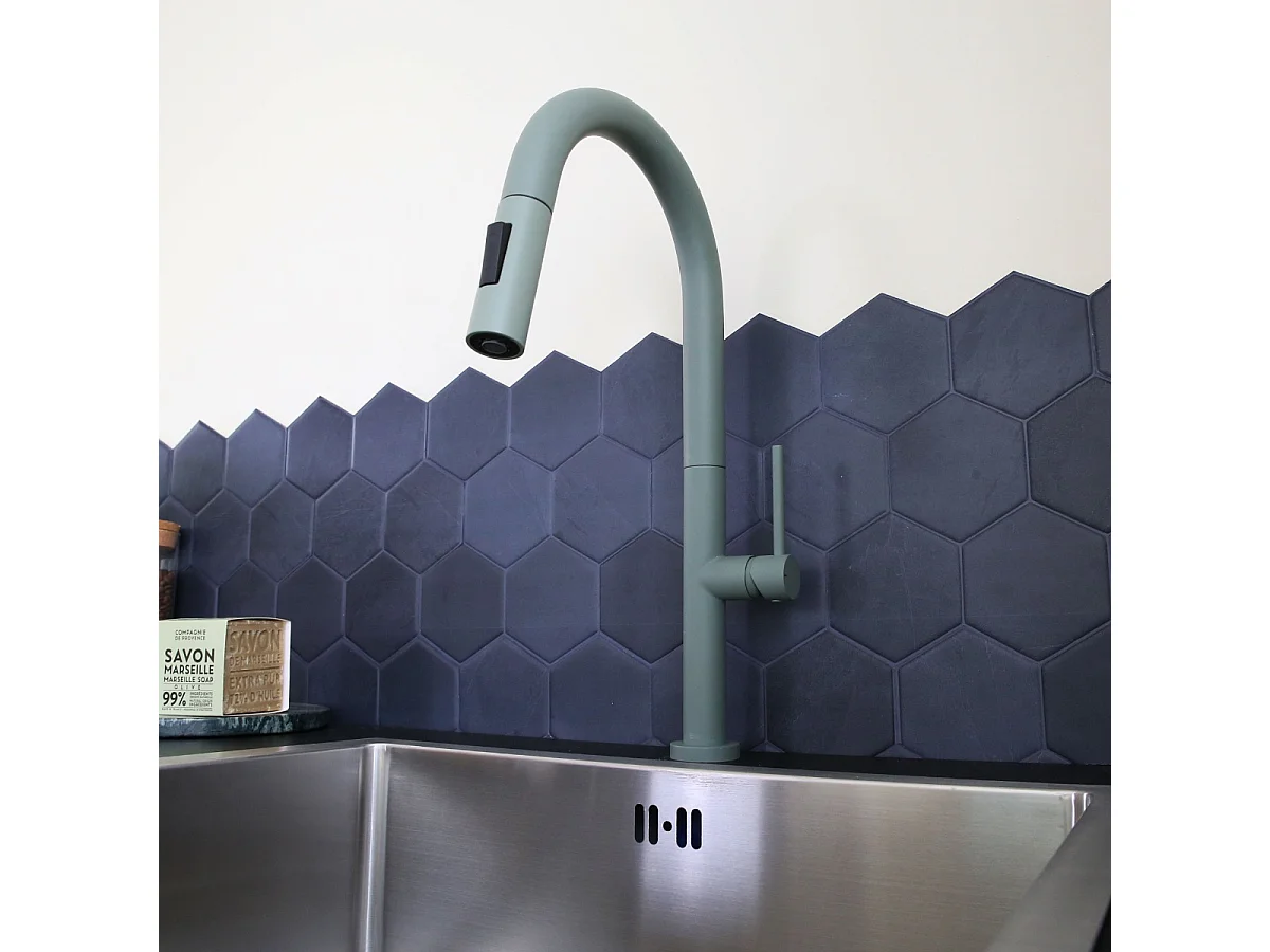 Portofino Spültischmischer mit Handbrause grau grün Essebagno