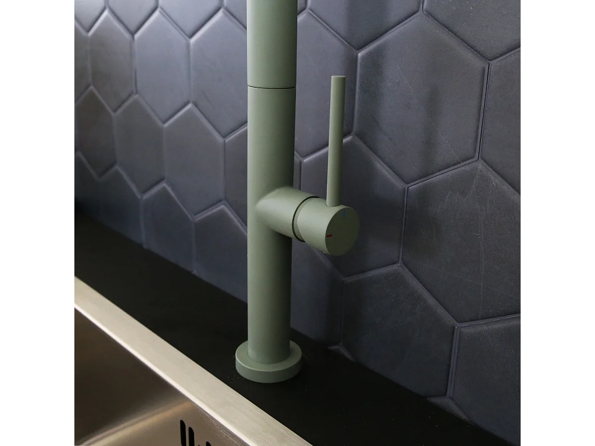 Portofino Spültischmischer mit Handbrause grau grün Essebagno