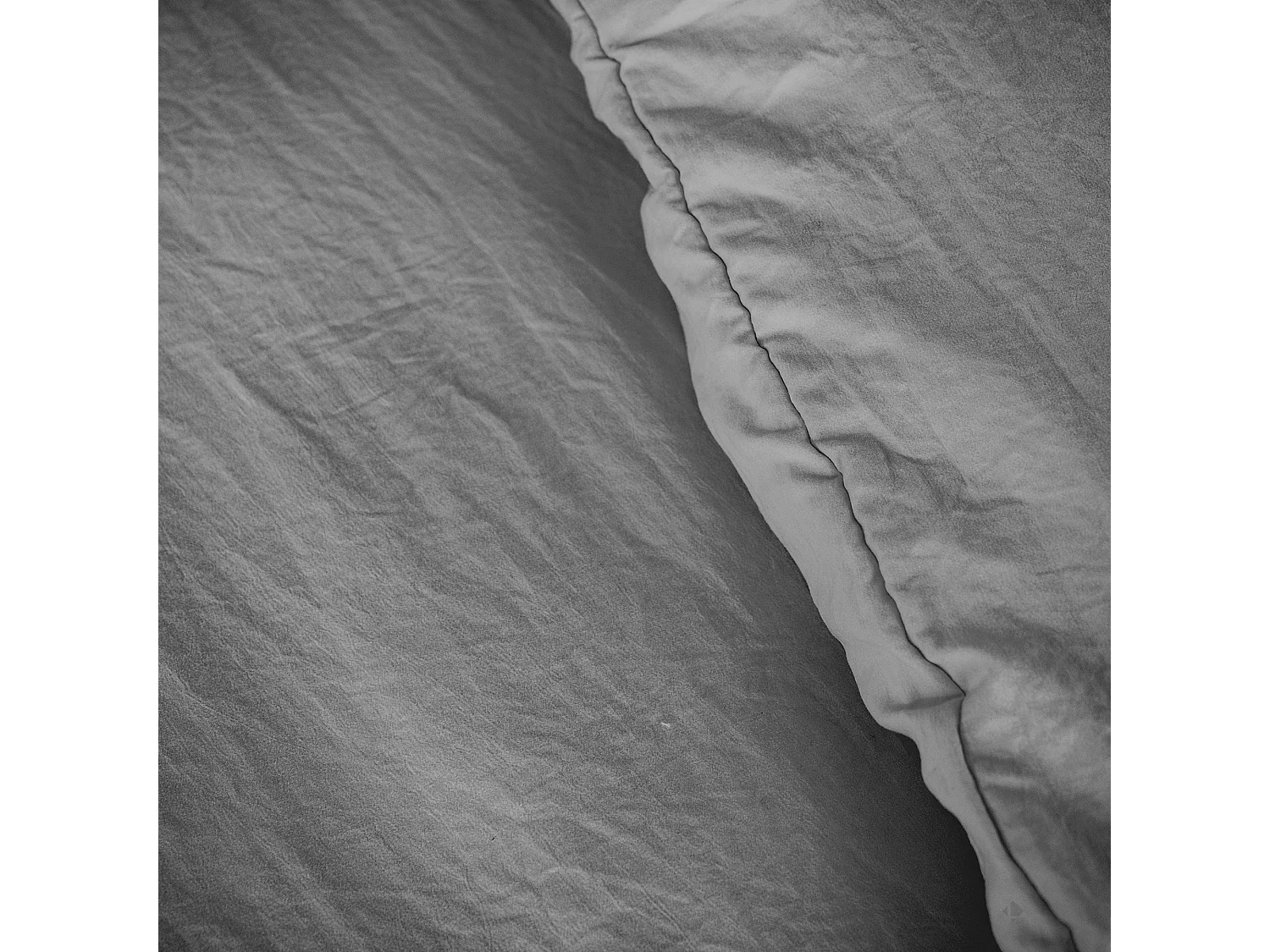 Parure 260x240 cm MILA polyester micro lavée gris anthracite 3 pièces