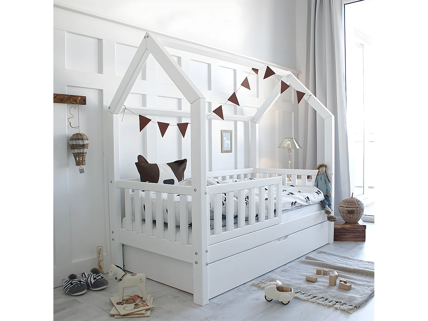 Lit cabane 90x190 barrière sommier et tiroir inclus Daisy Blanc