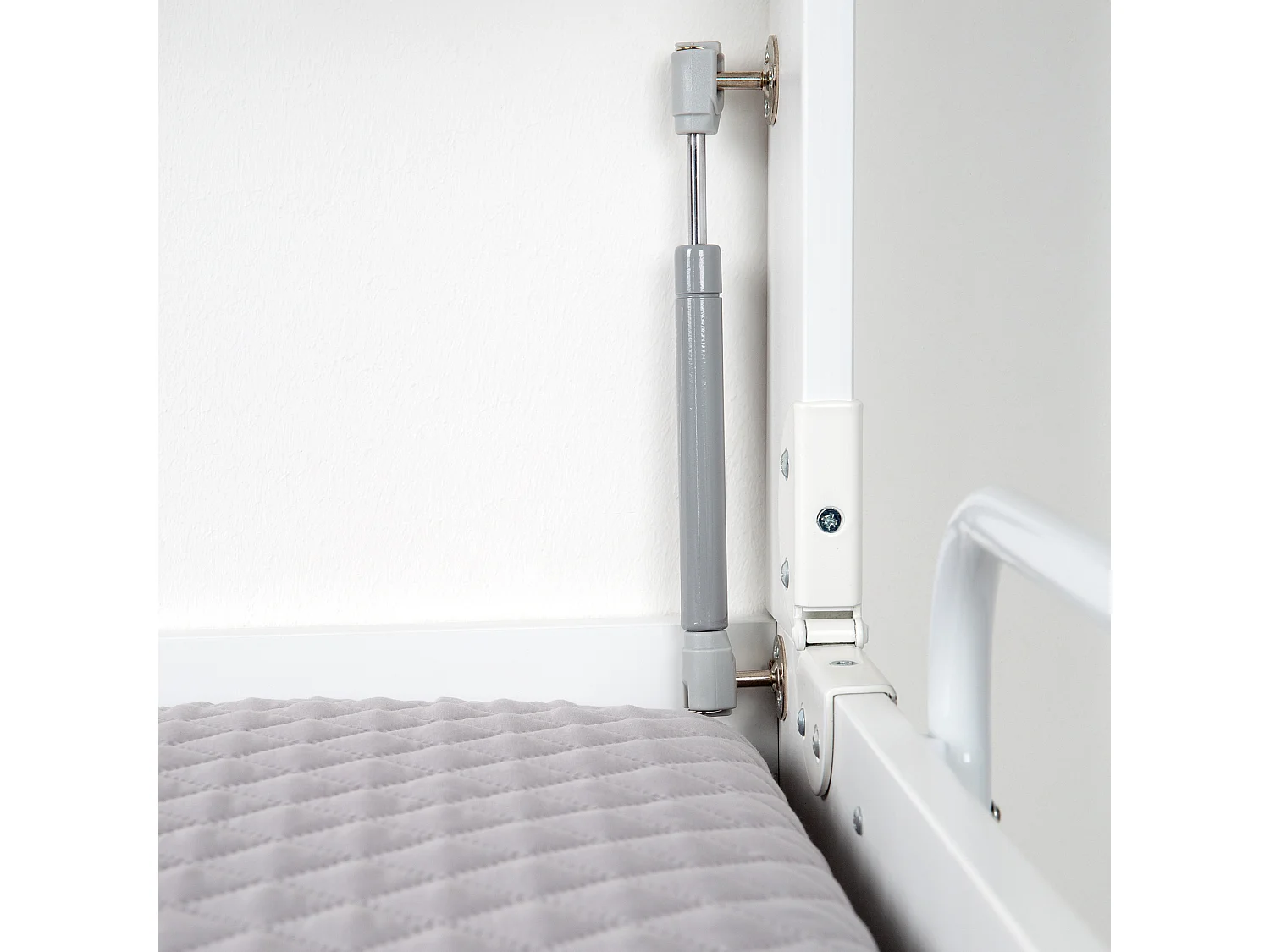 Table à langer murale en bois blanc Roba + matelas à langer