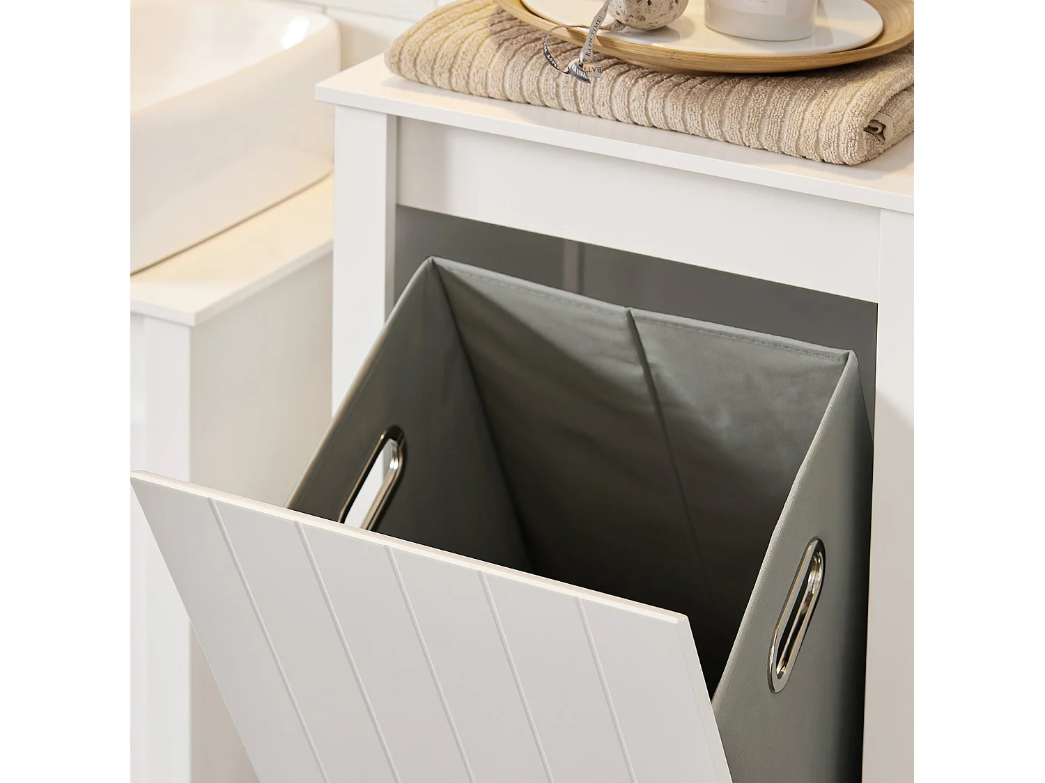 SoBuy BZR102-W Meuble Colonne de Salle de Bain, Armoire Haute, Colonne de Rangement, Meuble Salle de Bain, 3 Étagères, 1 Panier à Linge Amovible