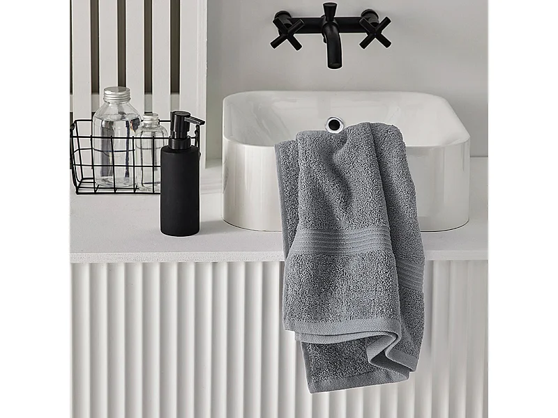 Toalla de 450 gramos de rizo 100% algodón. 90x150cm Acero