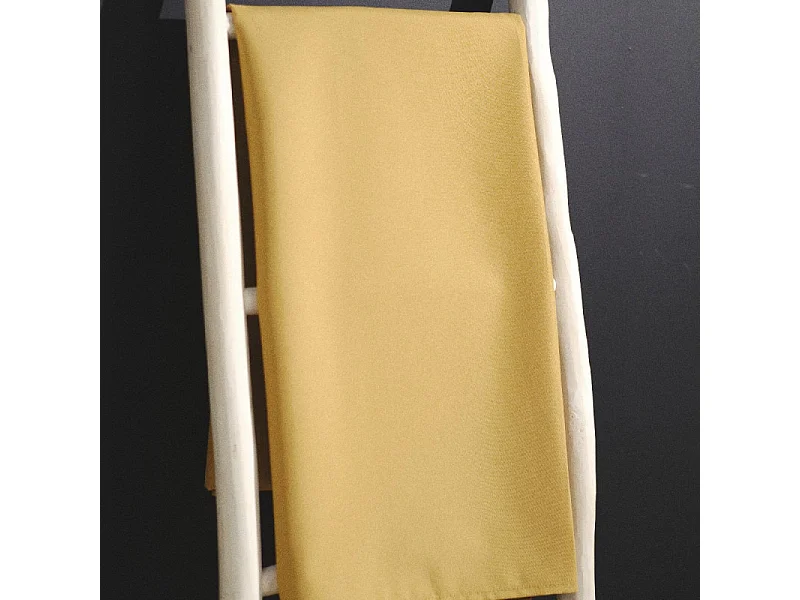 Nappe rectangulaire 100% polyester de couleurs unies. Mesure : 150x250cm Ocre