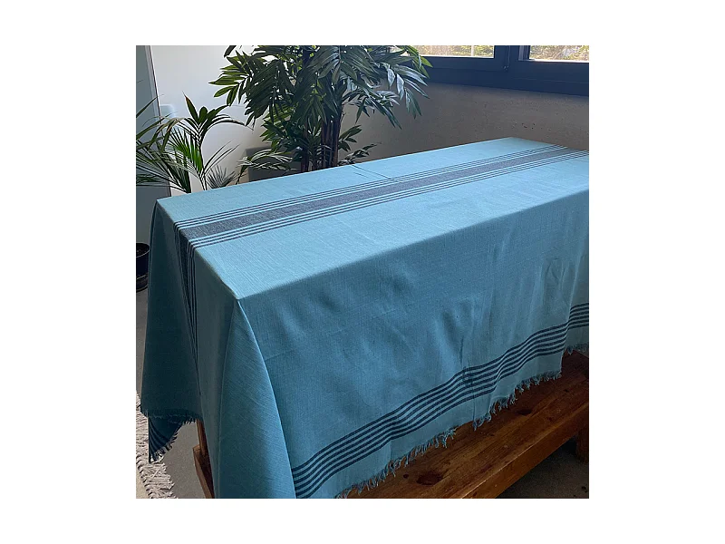 Nappe en coton modèle Kila Bleu 140x300