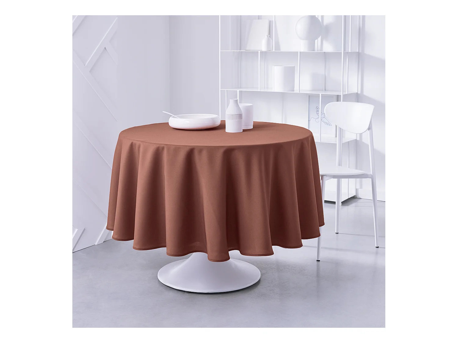100% polyester rond tafelkleed in effen kleuren. Diameter 180cm Terracotta