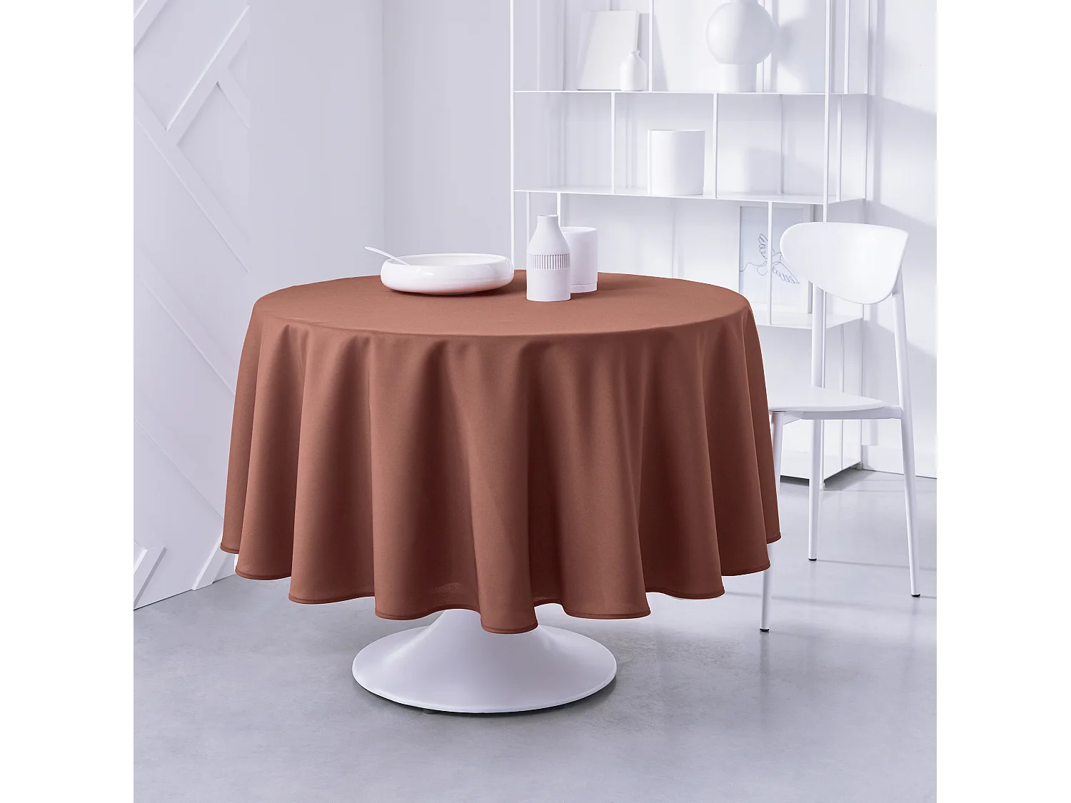 100% polyester rond tafelkleed in effen kleuren. Diameter 180cm Terracotta
