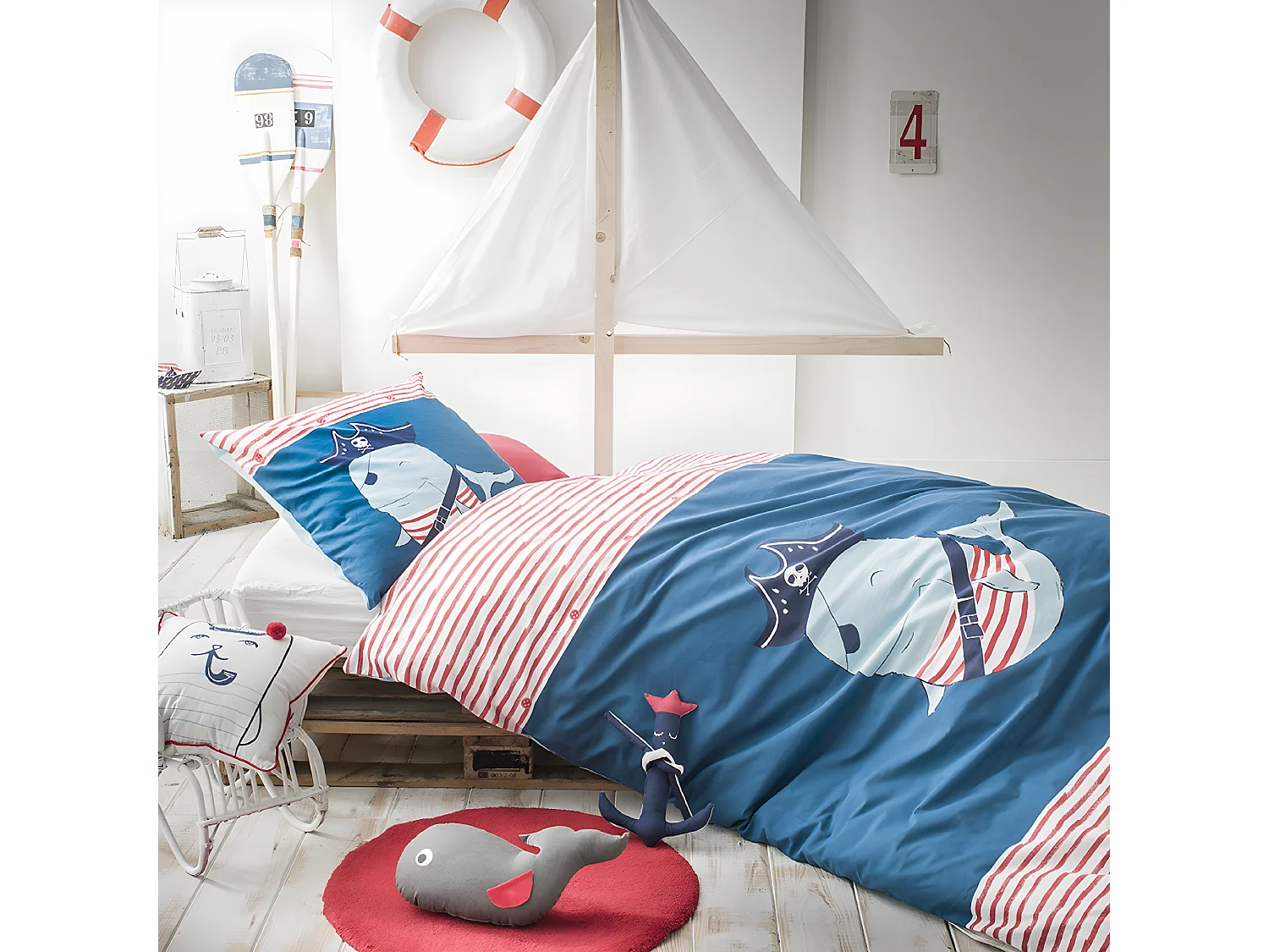 Coussin enfant imprimé chat marin en coton 40x40cm CAPTAIN